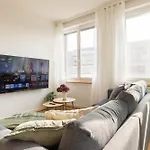 Spacious View - Prime Location Daire Biel