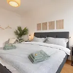 Spacious View - Prime Location Daire Biel