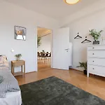 Appartamento Spacious View - Prime Location