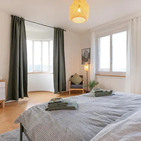 Spacious View - Prime Location * Biel