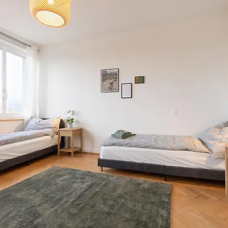 Lejlighed Spacious View - Prime Location *