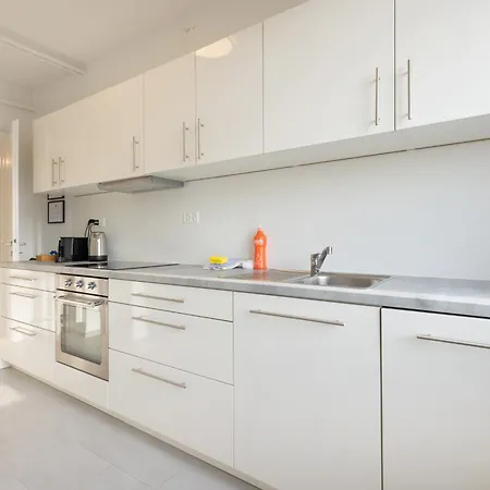 Spacious View - Prime Location Biel