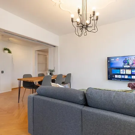 Daire Spacious View - Prime Location
