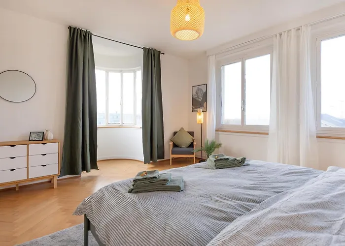 Spacious View - Prime Location * Biel