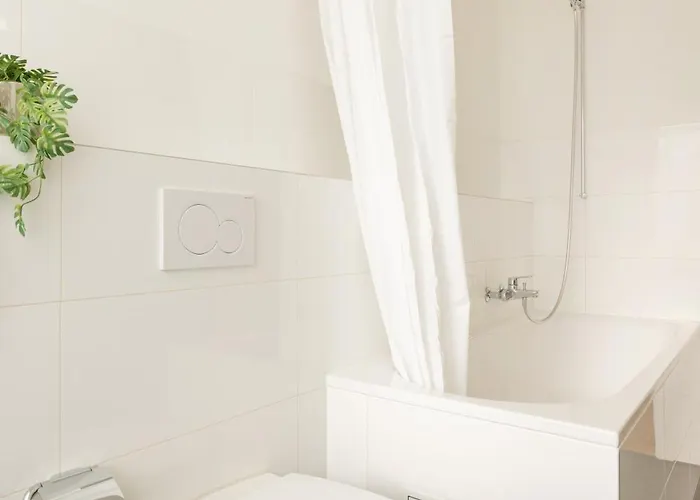 Spacious View - Prime Location * Biel