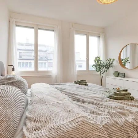 Spacious View - Prime Location Biel