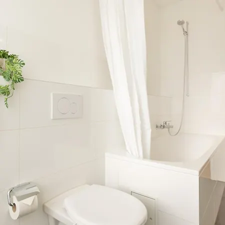 Spacious View - Prime Location * Biel